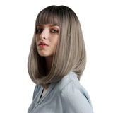 Perruque carré synthétique blond