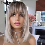 Perruque à frange blonde cendrée