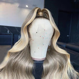 perruque blonde cheveux ondulés