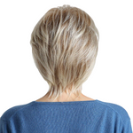 Perruque femme courte