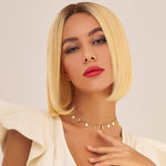 prothèse capillaire courte naturelle blond platine
