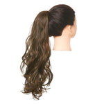 queue de cheveux chatain naturel